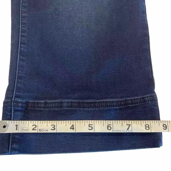 Rekucci Woman’s Secret Figure Denim Pull-On Easy Fit Shaping Jean Crop S… - Picture 7 of 13